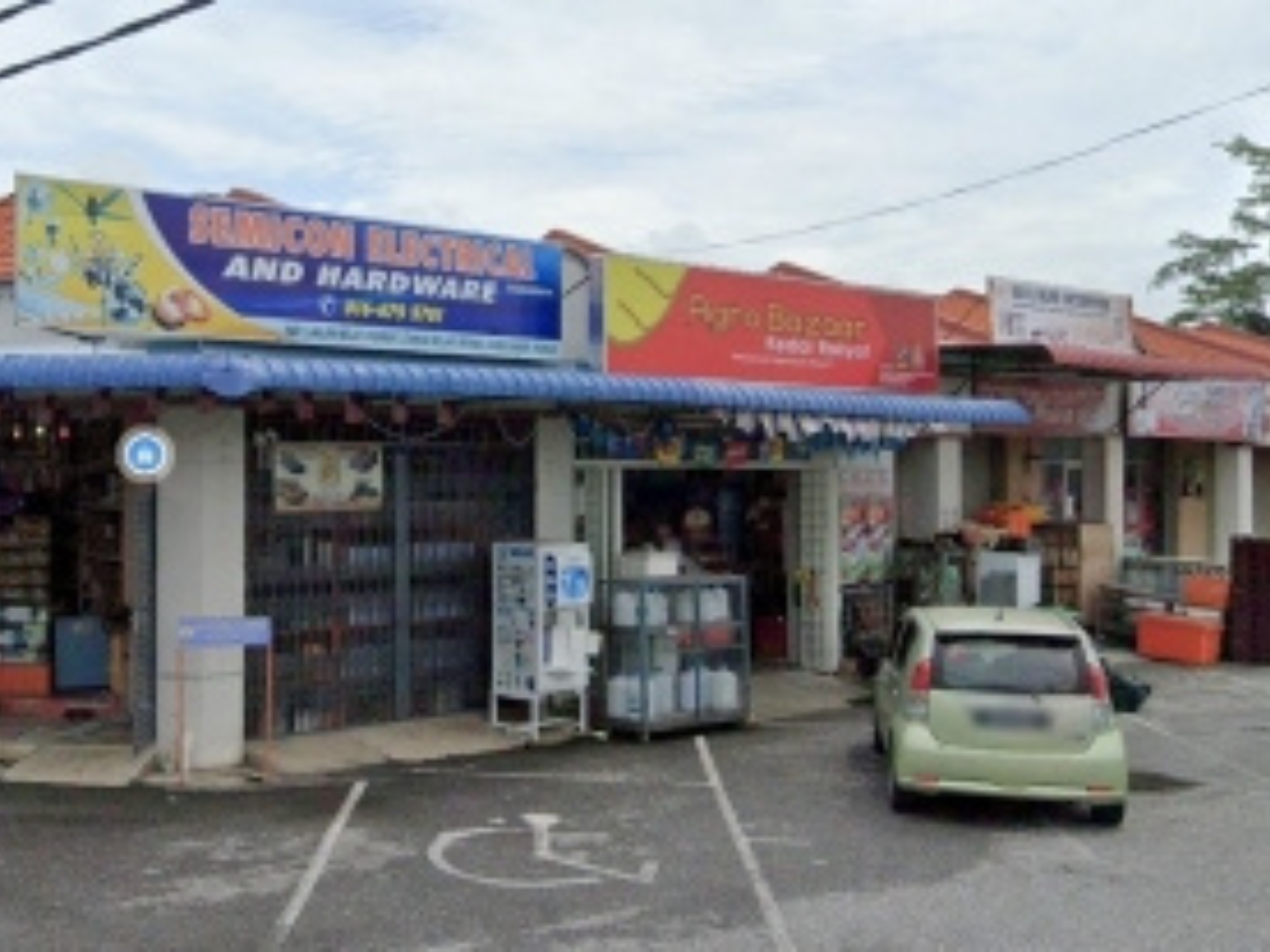Kedai Bukit Tau Kedai Bukit Tau